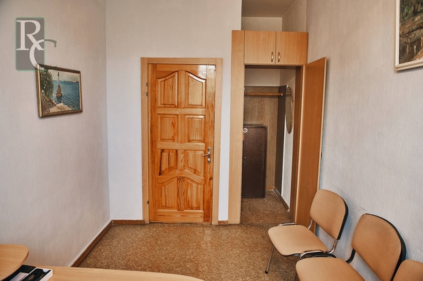 
  Сдается офис 176.1 м². Фото 7.