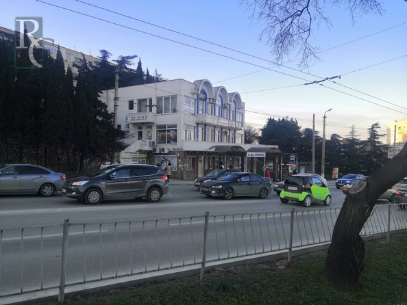 
  Сдается офис 13.7 м². Фото 3.