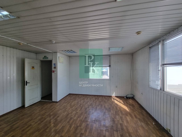 
  Сдается офис 38 м². Фото 2.