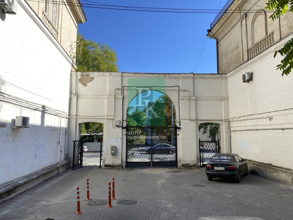 
  Сдается офис 245.1 м². Фото 2.