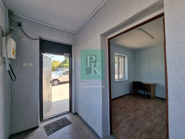 
  Сдается офис 10.4 м². Фото 2.