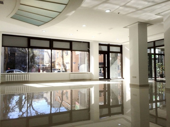 
  Продается торговая площадь 215 м². Фото 2.