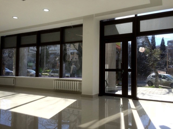 
  Продается торговая площадь 215 м². Фото 4.