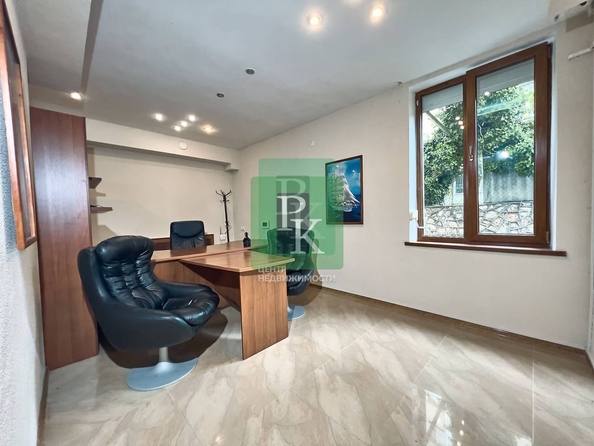 
  Сдается офис 201.5 м². Фото 6.