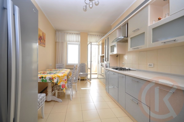 
  Продается 2-комн. квартира 80 м². Фото 1.