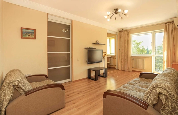
  Продается 3-комн. квартира 54.7 м². Фото 1.