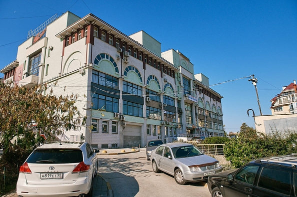 
  Продается универсальное помещение 55.4 м². Фото 1.