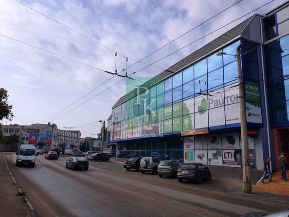 
  Продается торговая площадь 860 м². Фото 1.