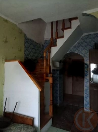 
  Продается 4-комн. квартира 67 м². Фото 1.