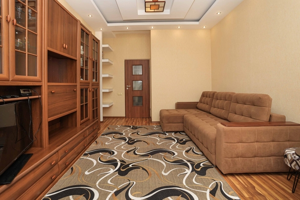 
  Продается 2-комн. квартира 76.7 м². Фото 2.