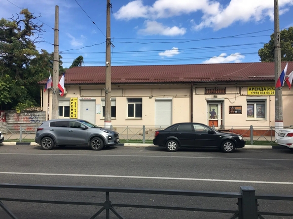 
  Сдается универсальное помещение 250 м². Фото 1.