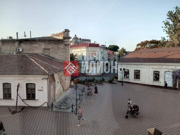 
  Продается 4-комн. квартира 110 м². Фото 1.