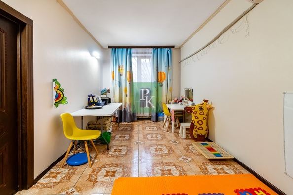 
  Продается 4-комн. квартира 87 м². Фото 1.