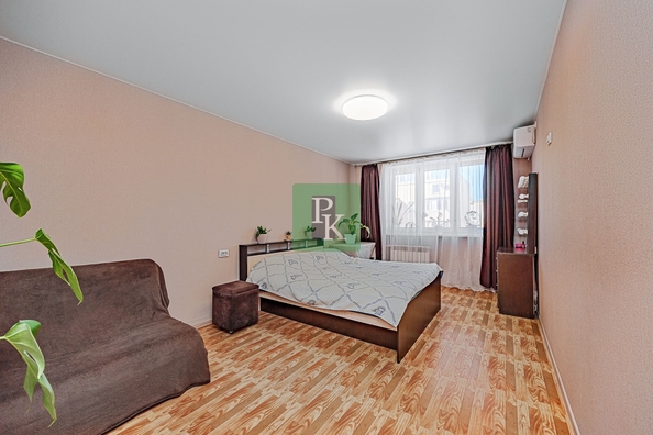 
  Продается 3-комн. квартира 70.9 м². Фото 1.
