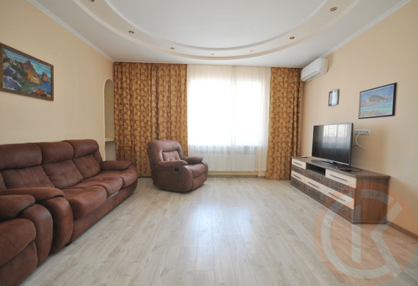 
  Продается 2-комн. квартира 100.6 м². Фото 3.