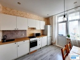 Продается 2-комнатная квартира Героя Георгия Бочарникова ул, 55  м², 6800000 рублей