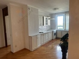 Продается 4-комнатная квартира 70-летия Октября ул, 78  м², 9700000 рублей