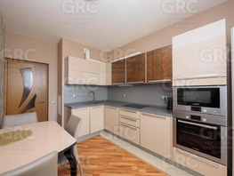 Продается 3-комнатная квартира Юных Ленинцев ул, 88 м², 55000000 рублей