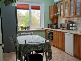 Продается 3-комнатная квартира Парус мкр, 62  м², 18000000 рублей