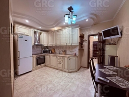 Продается 1-комнатная квартира Юных Ленинцев ул, 55  м&sup2;, 25000000 рублей