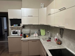 Продается 2-комнатная квартира Домбайская ул, 61  м&sup2;, 8350000 рублей