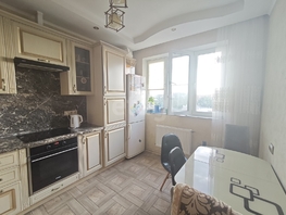 Продается 2-комнатная квартира Комарова В.М. ул, 45.4  м&sup2;, 6990000 рублей