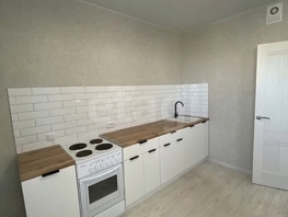 Продается 1-комнатная квартира Героя Советского Союза Якова Кобзаря ул, 36.5  м&sup2;, 4400000 рублей