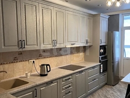 Снять двухкомнатную квартиру Григория Булгакова ул, 70  м&sup2;, 55000 рублей