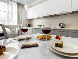 Снять двухкомнатную квартиру Бородинская ул, 74  м&sup2;, 3939 рублей