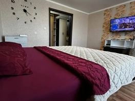 Снять трехкомнатную квартиру Ефремова ул, 70  м&sup2;, 2857 рублей