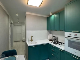 Снять трехкомнатную квартиру Парус мкр, 57  м&sup2;, 8125 рублей