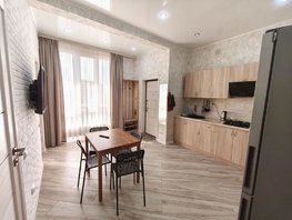 Снять двухкомнатную квартиру 50 лет Октября ул, 65  м&sup2;, 2390 рублей