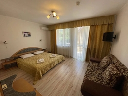Снять трехкомнатную квартиру Каштановая ул, 80  м&sup2;, 10000 рублей