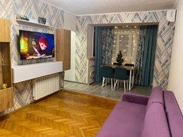 Снять трехкомнатную квартиру Конституции СССР ул, 54  м&sup2;, 4500 рублей