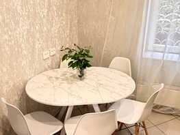 Снять трехкомнатную квартиру Курортный пр-кт, 78  м&sup2;, 7100 рублей