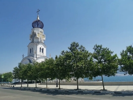 Снять однокомнатную квартиру Суворовская ул, 50  м&sup2;, 4500 рублей