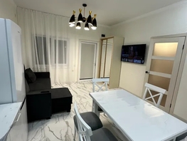 Снять трехкомнатную квартиру Покровская ул, 55  м&sup2;, 5900 рублей