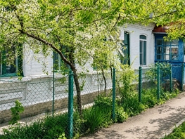 Продается 2-комнатная квартира Комсомольская ул, 47  м&sup2;, 3559000 рублей