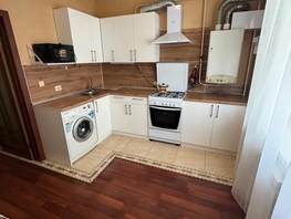 Снять однокомнатную квартиру Ясенская ул, 50  м&sup2;, 2000 рублей