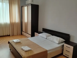 Снять трехкомнатную квартиру Клубничная ул, 85  м&sup2;, 7000 рублей