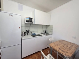 Снять двухкомнатную квартиру Карякина ул, 70  м&sup2;, 3500 рублей