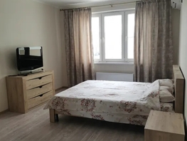 Снять двухкомнатную квартиру Мурата Ахеджака ул, 56  м&sup2;, 4500 рублей