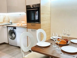 Снять трехкомнатную квартиру Народная ул, 70  м&sup2;, 6000 рублей