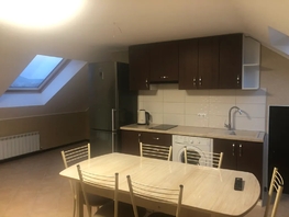 Снять трехкомнатную квартиру Совхозная ул, 70  м&sup2;, 5800 рублей