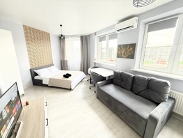 Снять однокомнатную квартиру Позднякова ул, 30  м&sup2;, 2360 рублей
