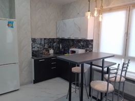 Снять однокомнатную квартиру Конгрессная ул, 32  м&sup2;, 2400 рублей