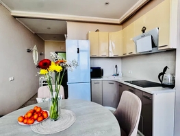 Снять трехкомнатную квартиру Просвещения ул, 86  м&sup2;, 7500 рублей