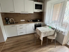 Снять двухкомнатную квартиру Короленко ул, 55  м&sup2;, 6300 рублей