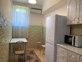 Снять двухкомнатную квартиру Цветочная ул, 48  м&sup2;, 3500 рублей