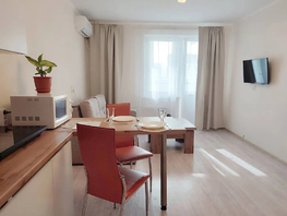 Снять однокомнатную квартиру Мурата Ахеджака ул, 40  м&sup2;, 2196 рублей
